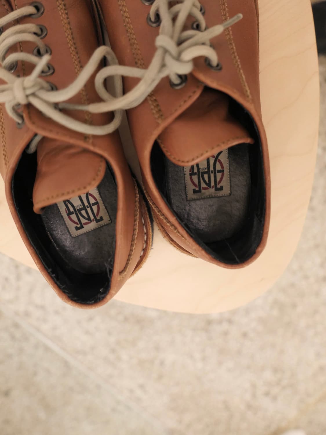 장 폴 고티에 스퀘어 토 더비 상품이미지4