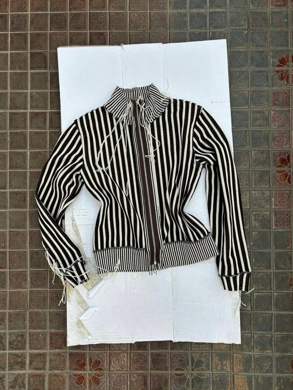 공테잎 0tape 집업 상품이미지2