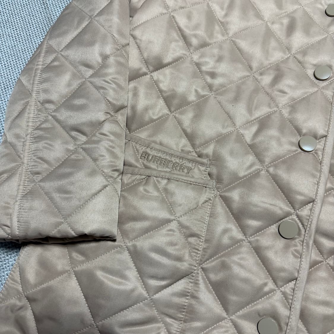 버버리 퀼팅 코듀로이 카라 자켓 (정품) 상품이미지2