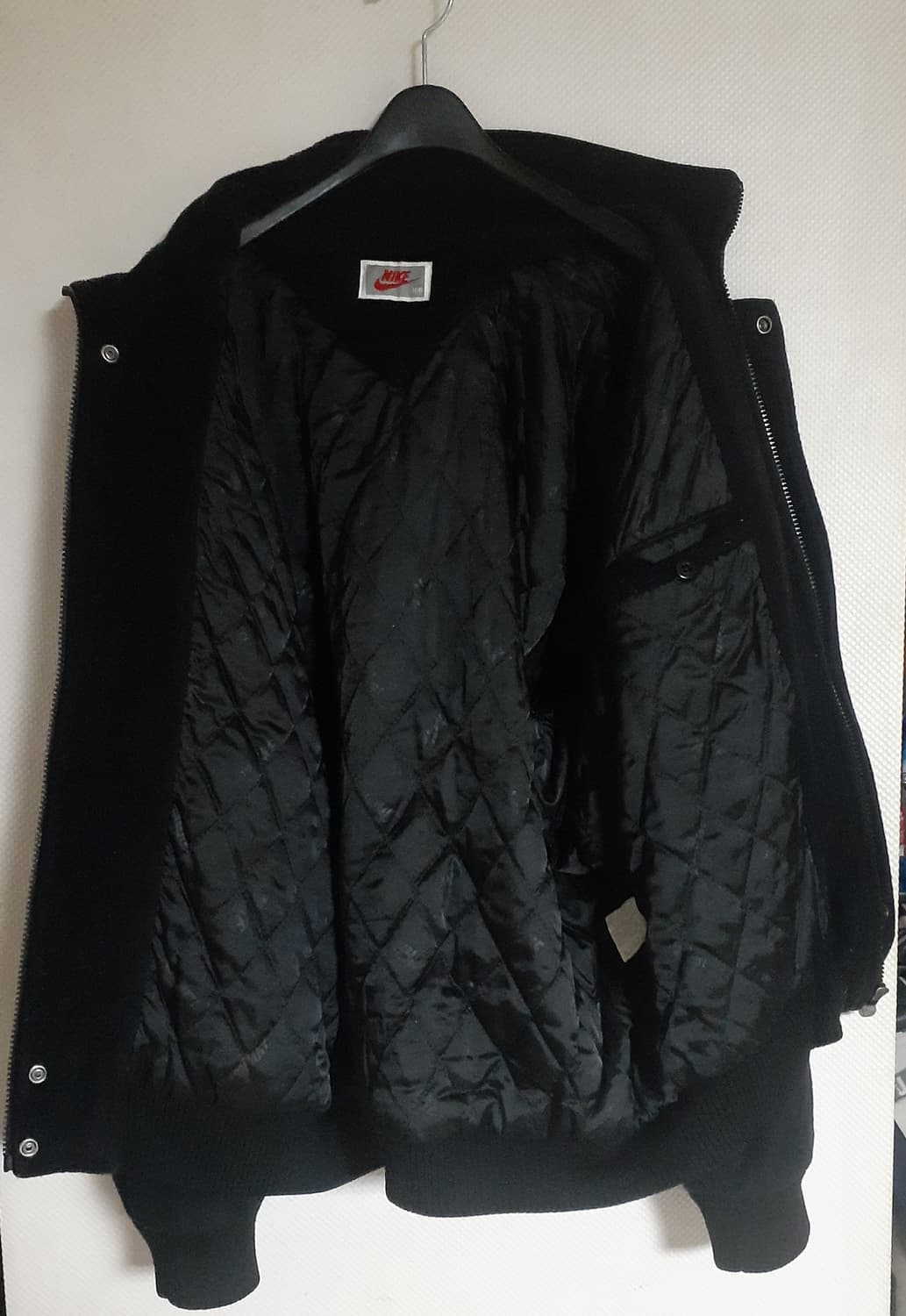 나이키 에어조던 90's 블랙 울 바시티 상품이미지3
