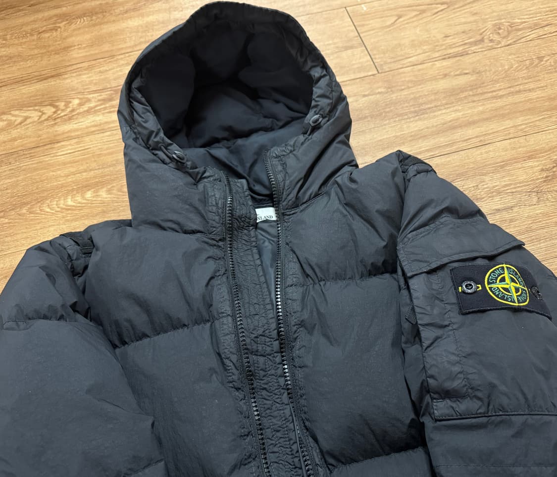 스톤아일랜드 22fw 크링클랩스 패딩 블랙 L 상품이미지3