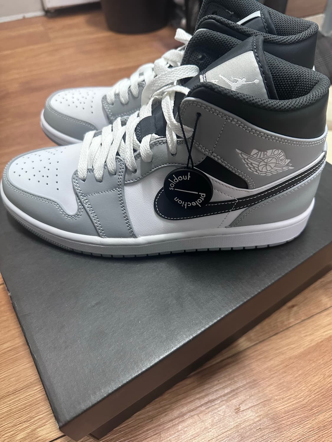 나이키 조던1 미드 라이트 스모크그레이 250 상품이미지2