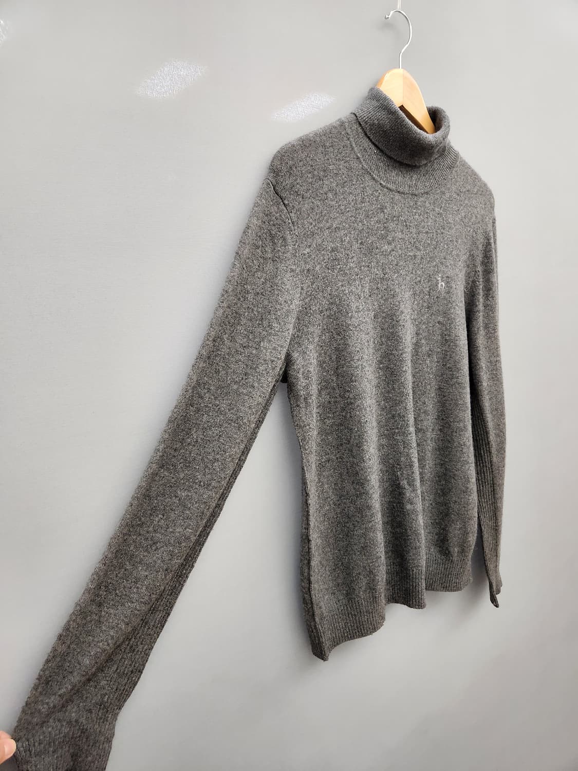 헤지스 터틀넥 캐시머어 100 니트 상품이미지2