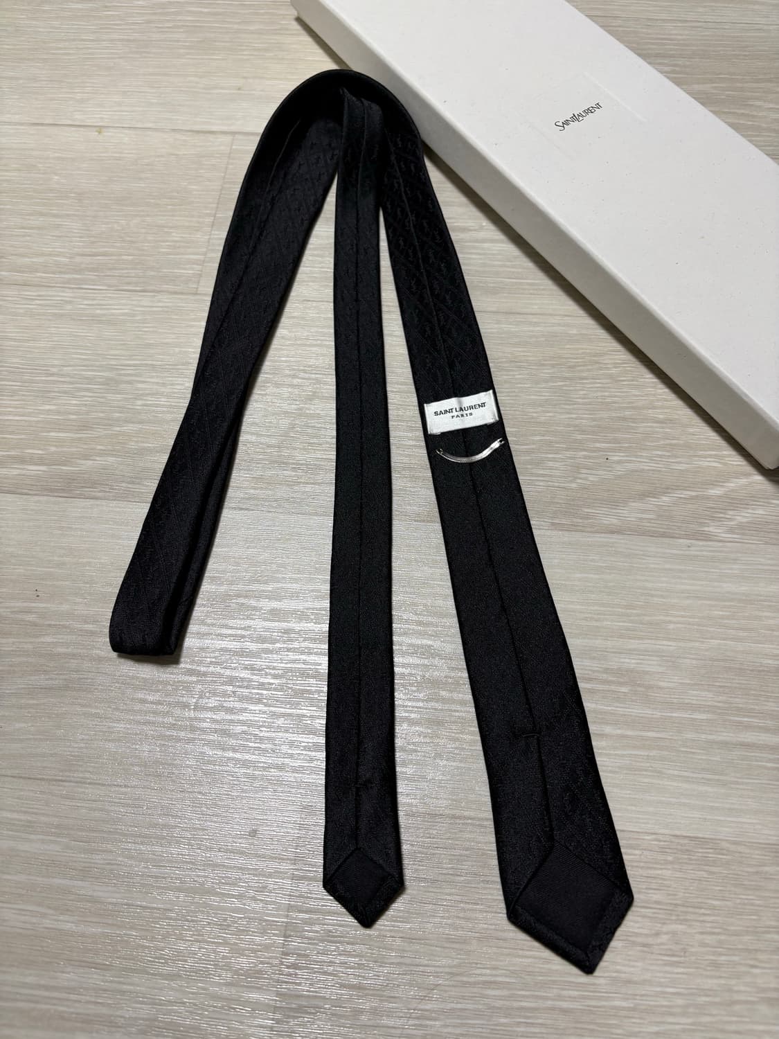 Saint Laurent 모노그램 디테일 실크 넥타이 상품이미지2