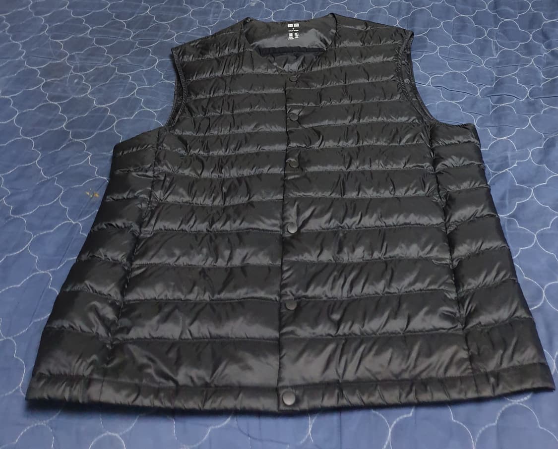 유니클로 경량 조끼패딩 블랙 (M) 상품이미지1