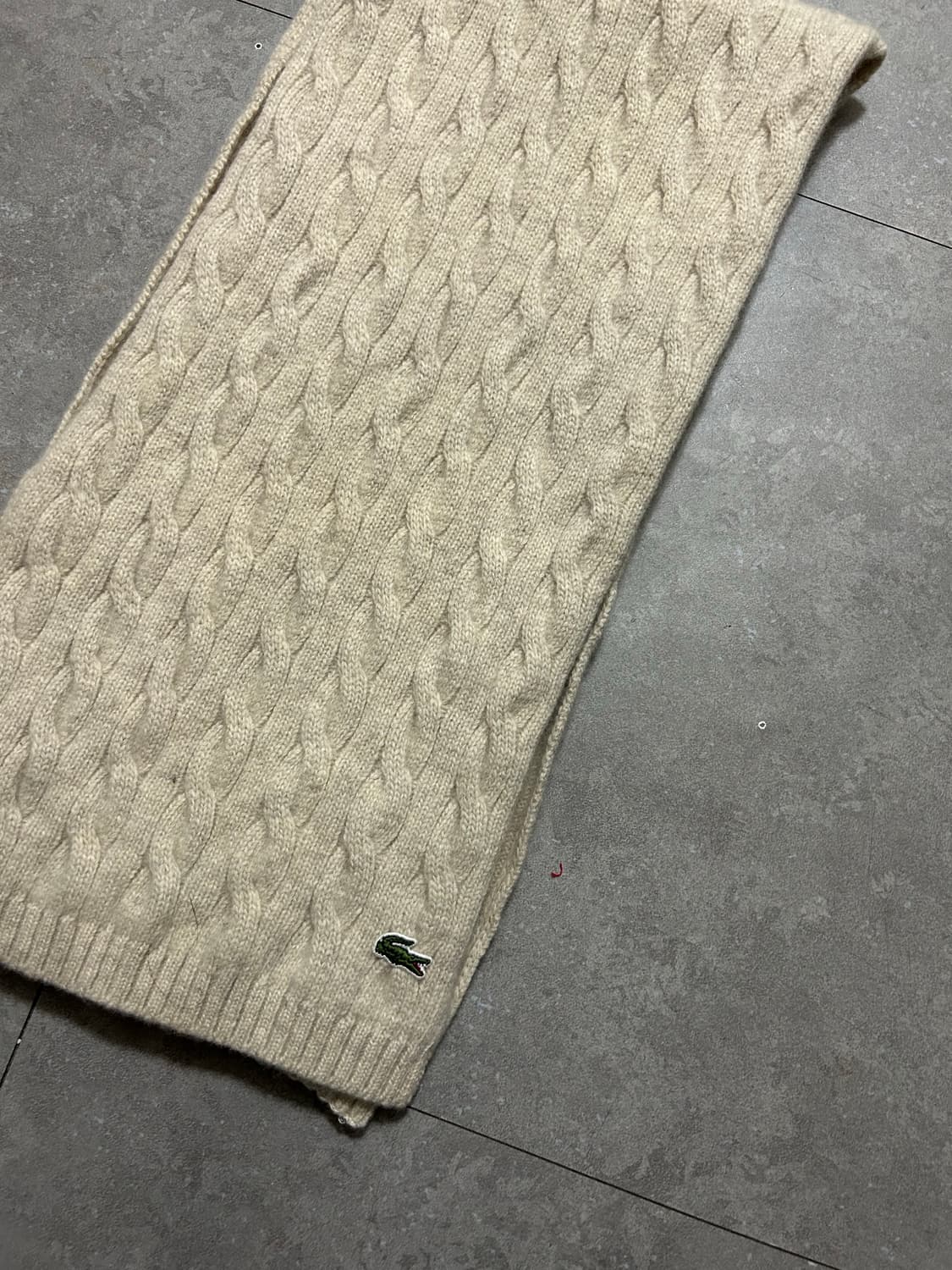 라코스테 아이보리  컬러 케이블 짜임 울 머플러  상품이미지9