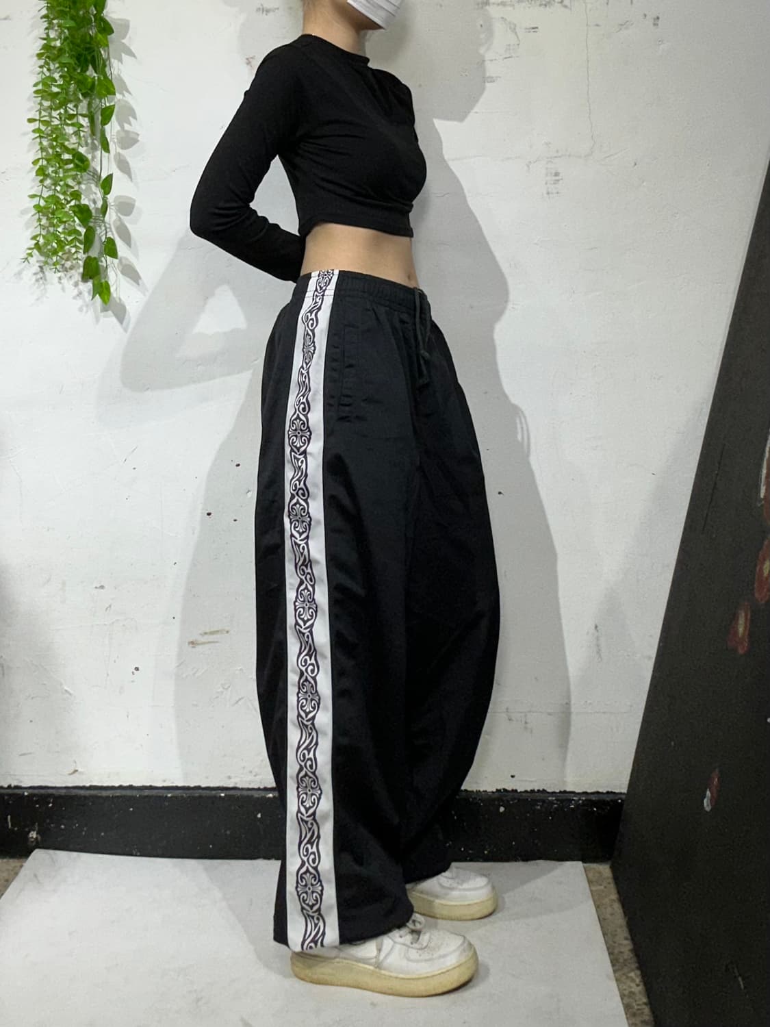 일본 빈티지 블랙 홀 오프 페임 레터링 패턴 와이드 댄스 추리닝 바지 M 상품이미지1