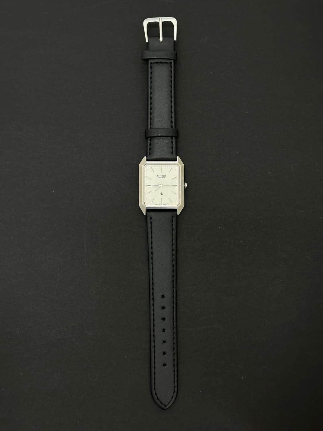 시티즌 탱크 쿼츠 시계 상품이미지2