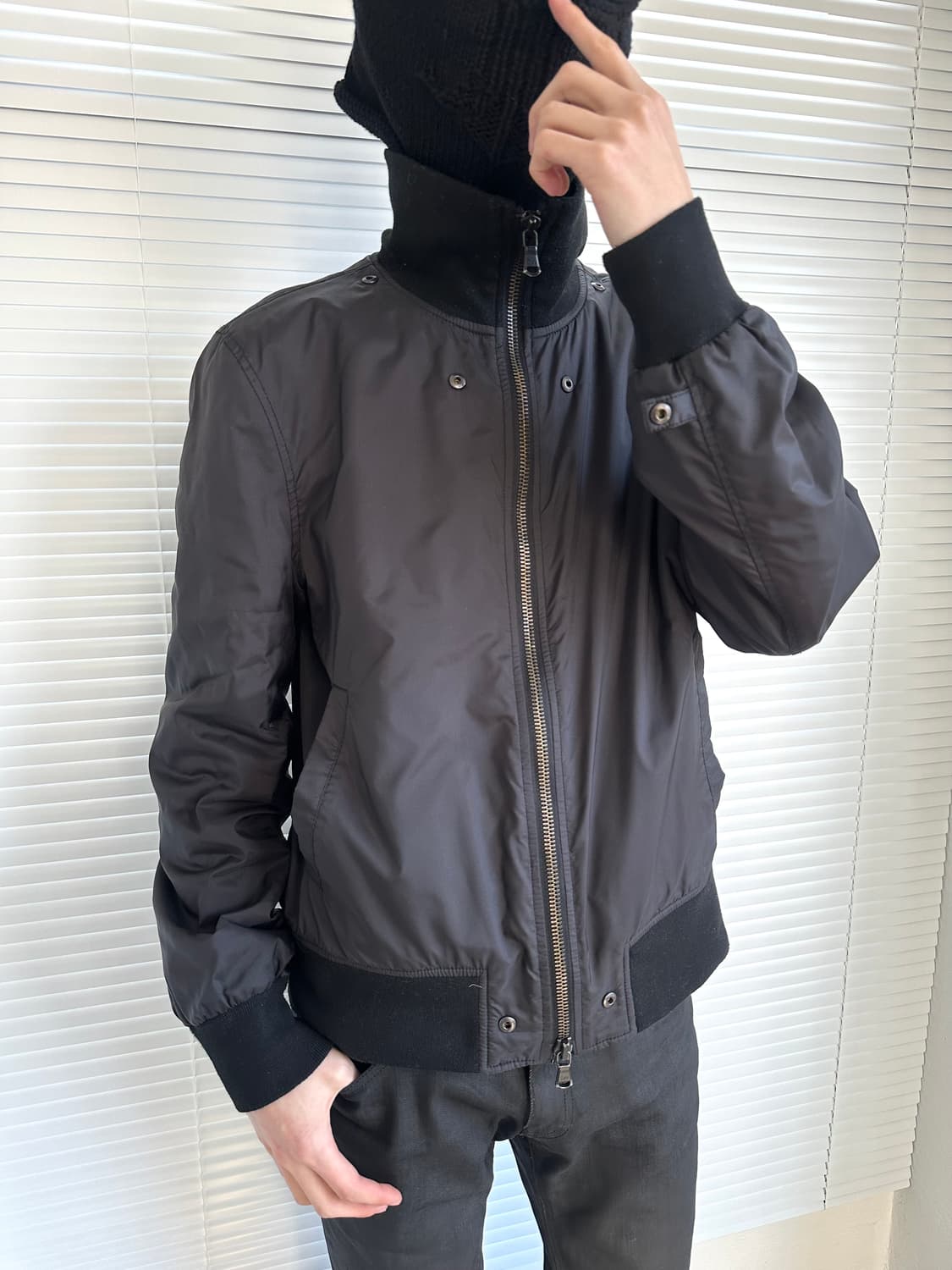 존바바토스 하이넥 버튼 투웨이 봄버 자켓 상품이미지3