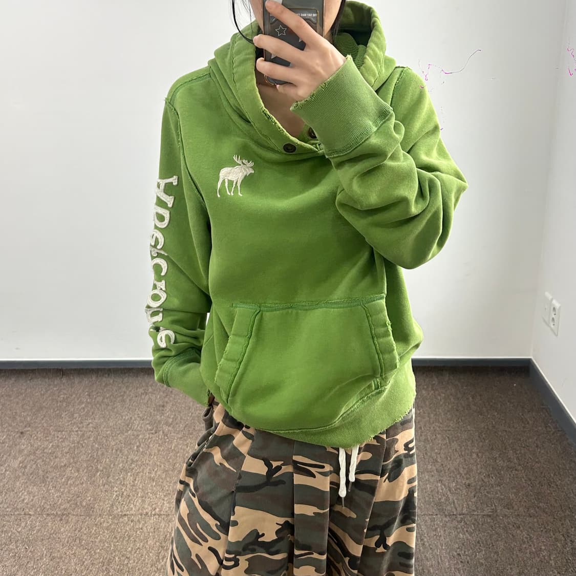 Abercrombie 아베크롬비 사이드로고 그린 후드티 상품이미지1