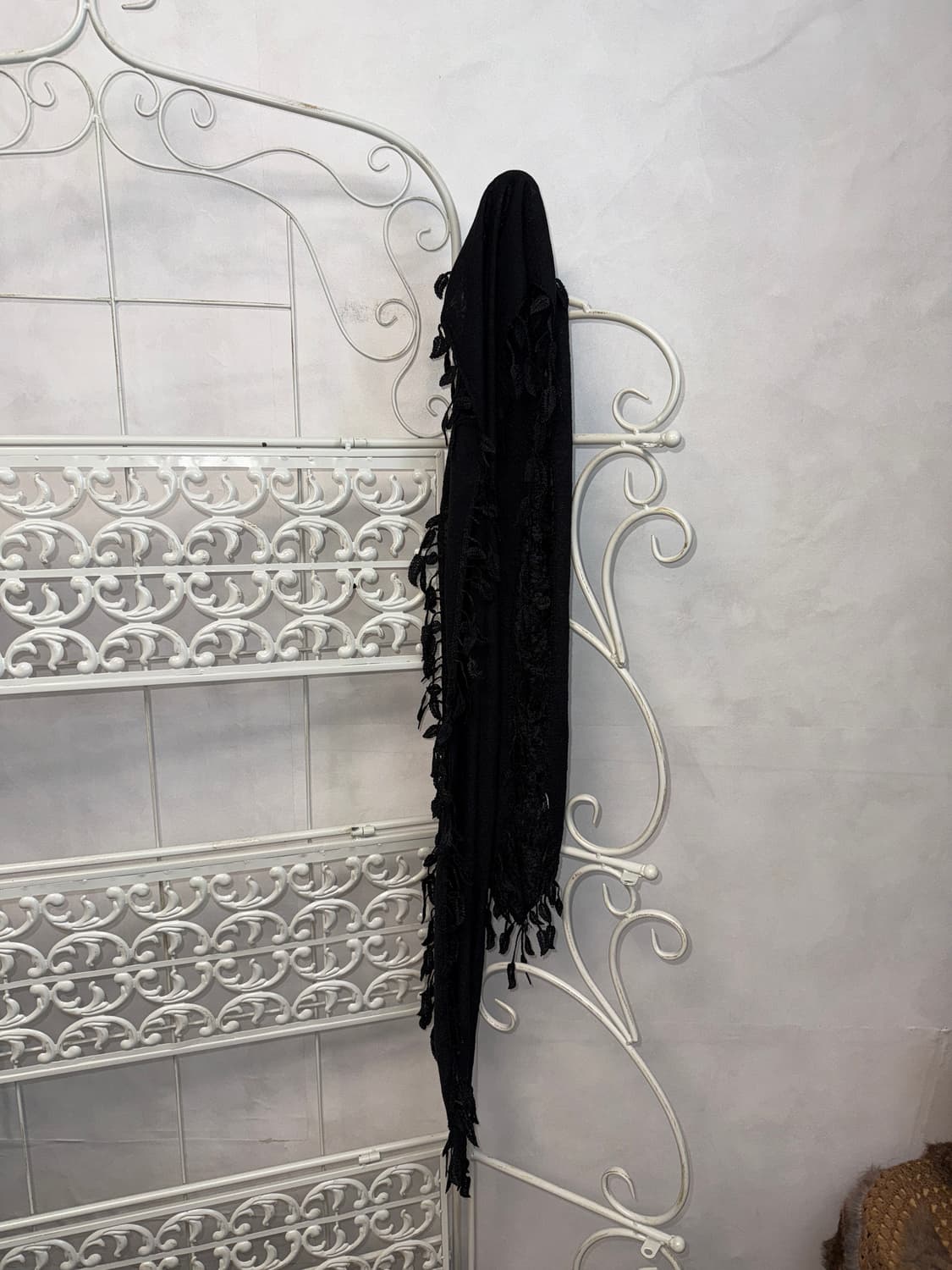 Black grunge leaves scarf 상품이미지3