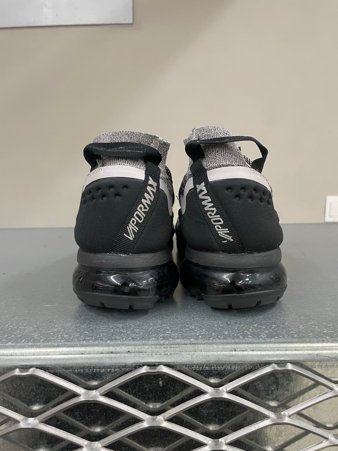 나이키 에어 베이퍼맥스 유틸리티 문 파티클 블랙 275 상품이미지3