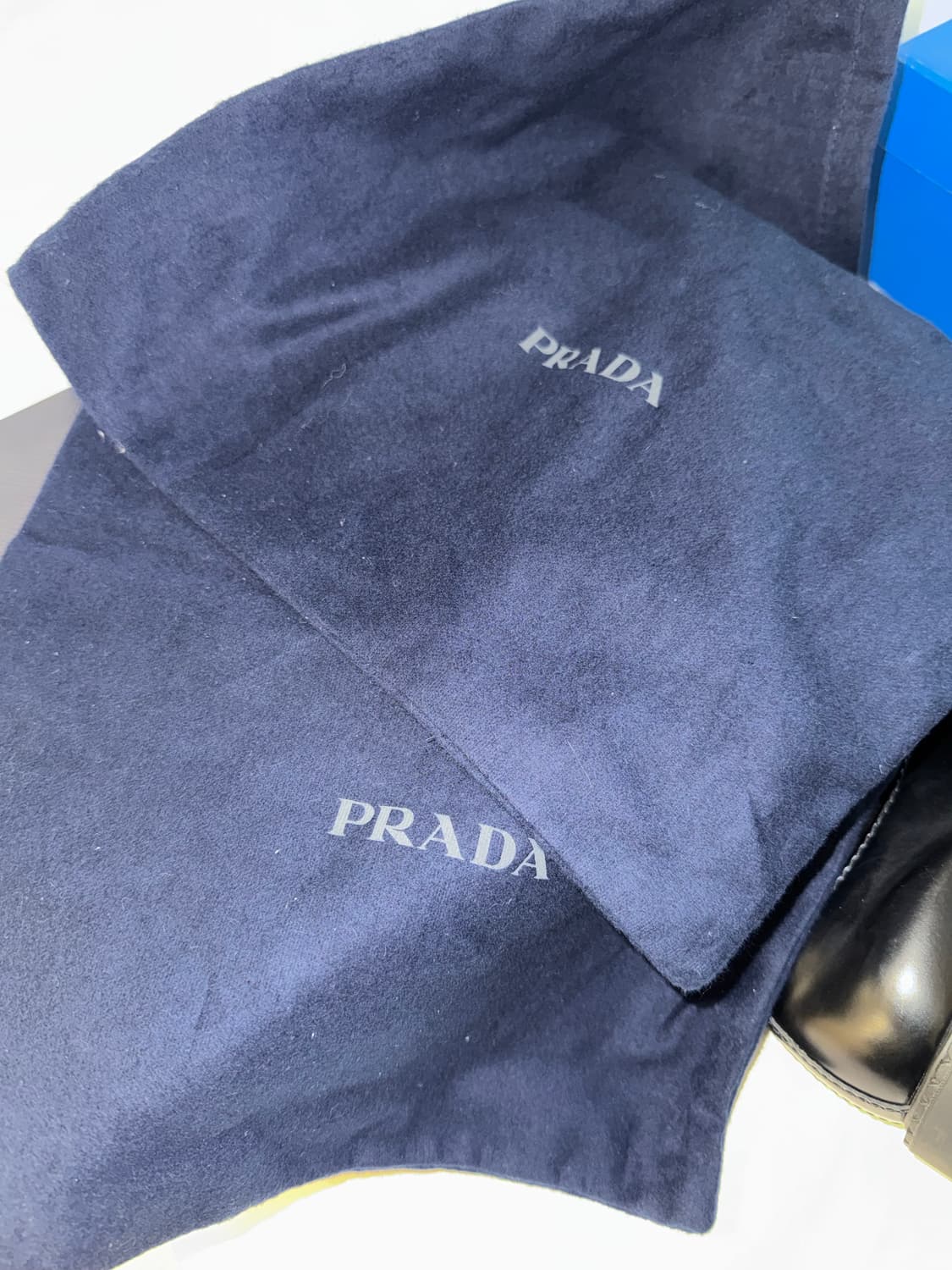 프라다 브러쉬드 삼각 로고 로퍼 (7.5사이즈) 상품이미지6