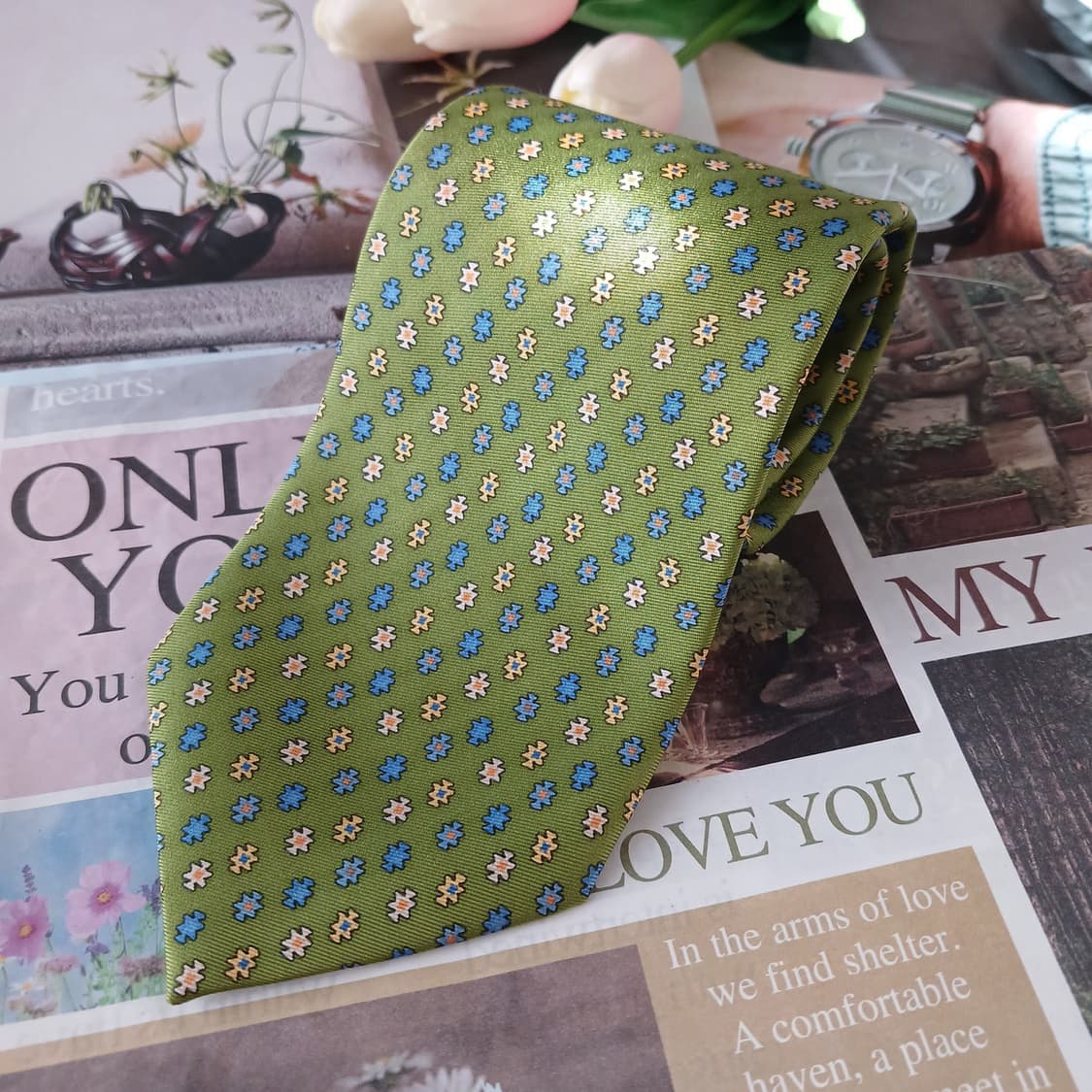 던힐 실크 그린 마이크로 패턴 넥타이 9.2cm A+등급 A19215
 상품이미지2