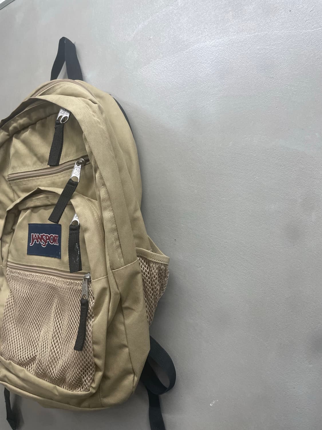 잔스포츠 백팩 베이지색 상품이미지2