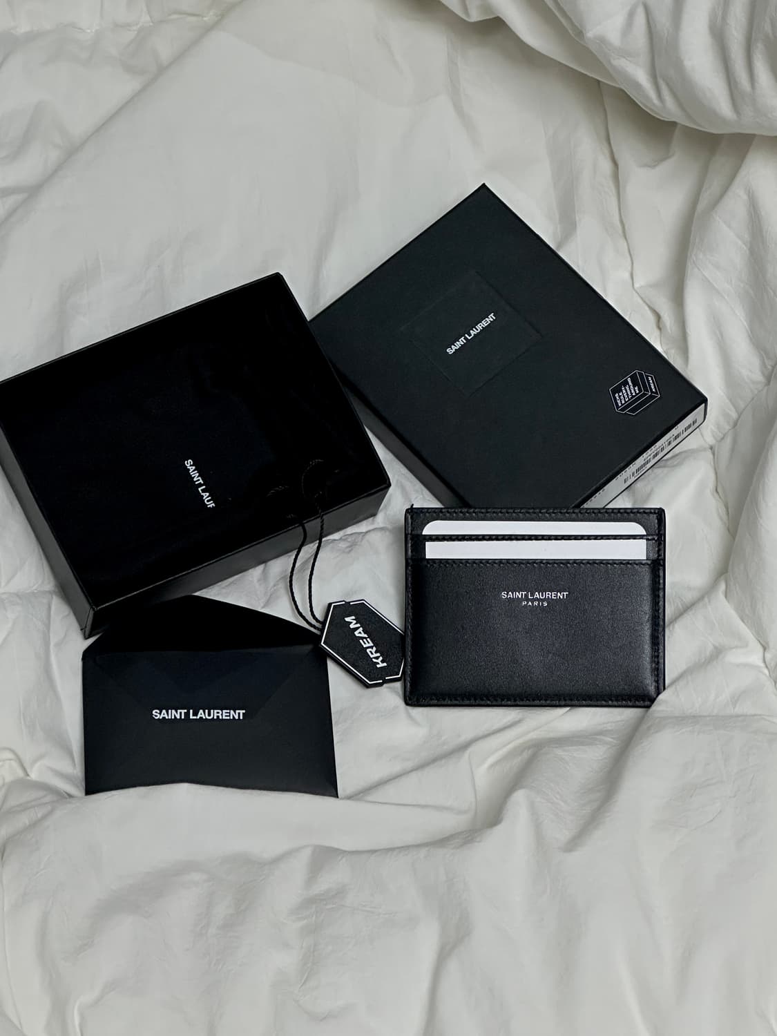 생로랑 스무스 레더 파리 카드 케이스 상품이미지3