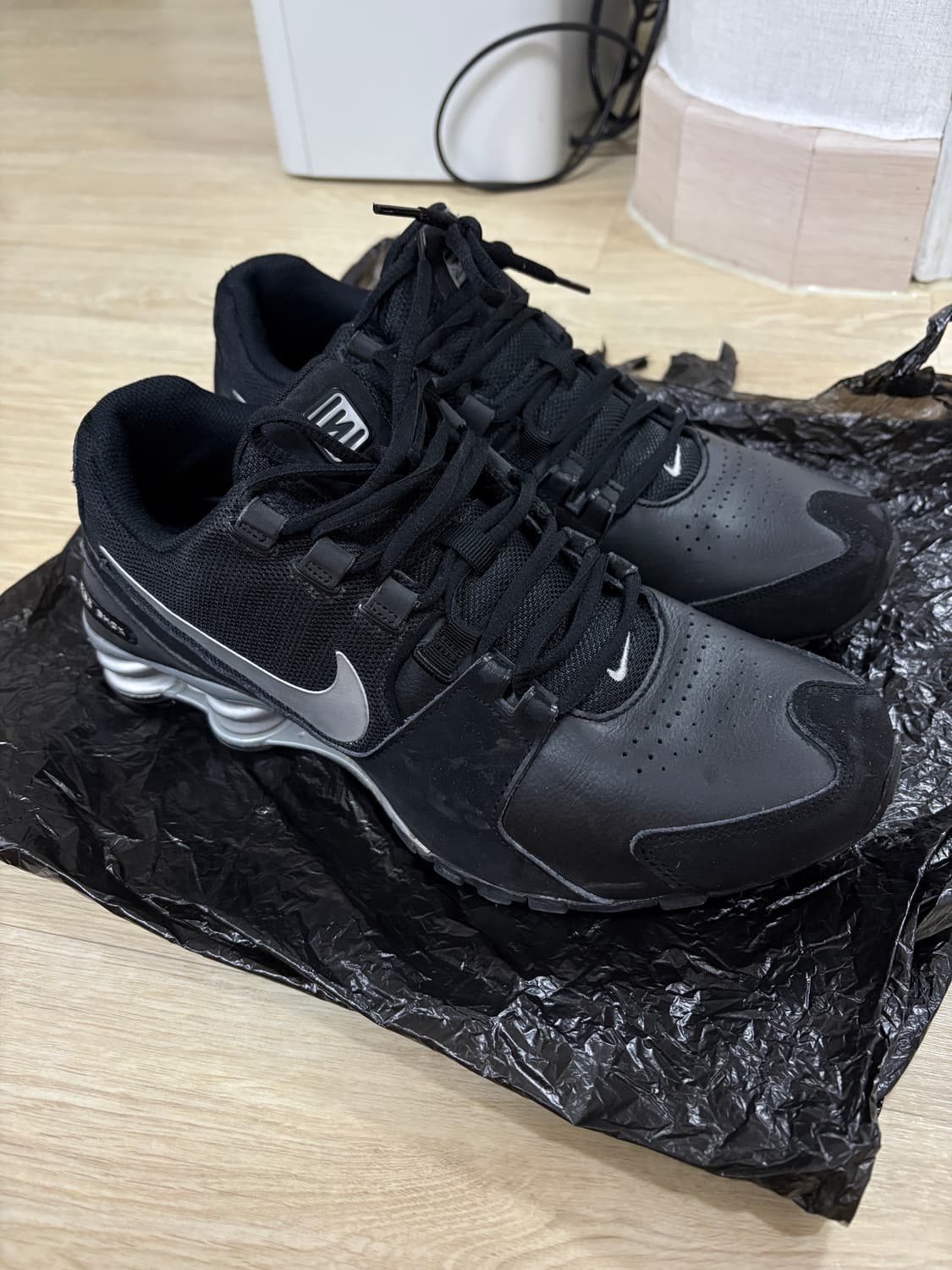 Nike 2016 shox avenue black metalic silv 상품이미지3