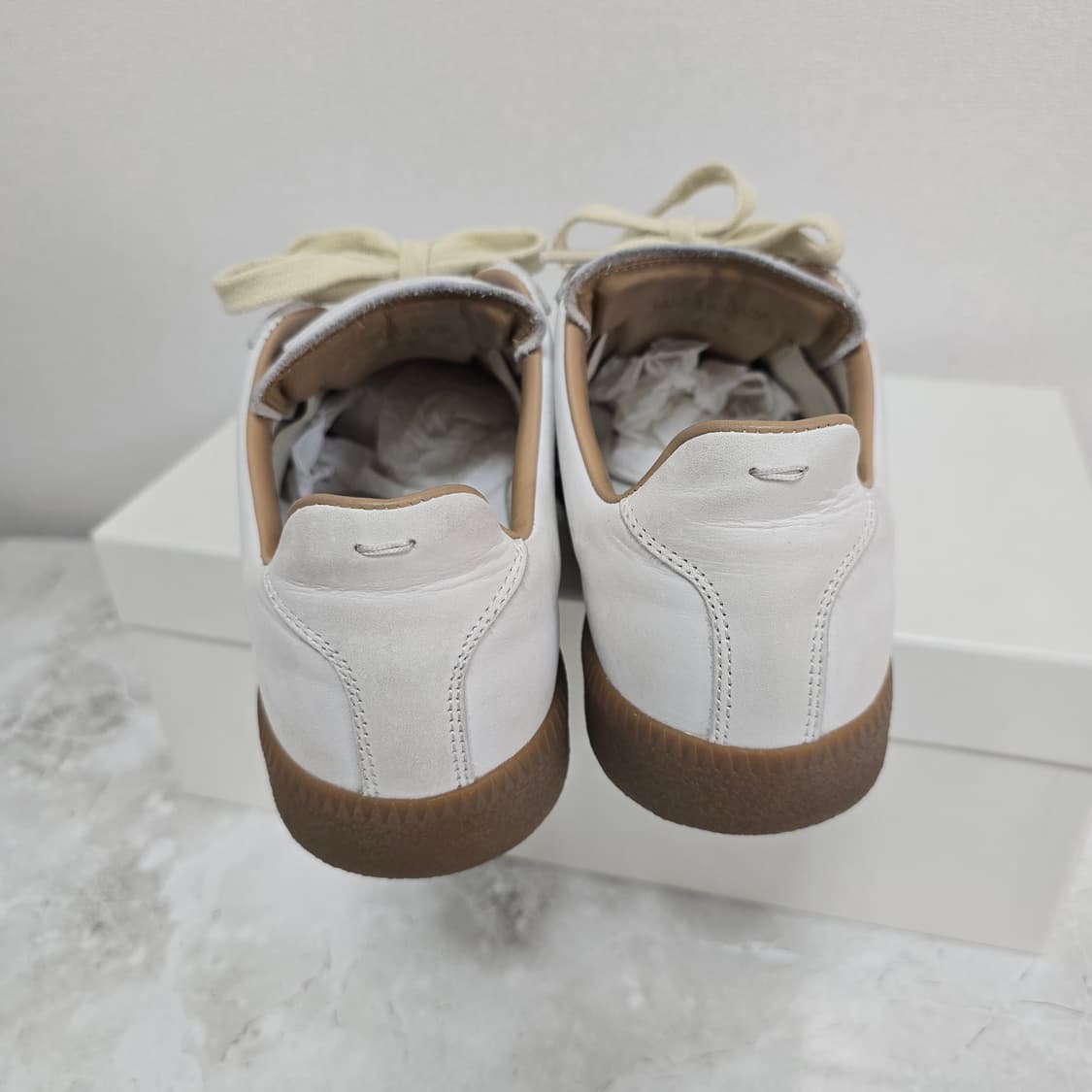 메종 마르지엘라 여성 독일군 페인팅 스니커즈 신발 36.5사이즈 판매 상품이미지5