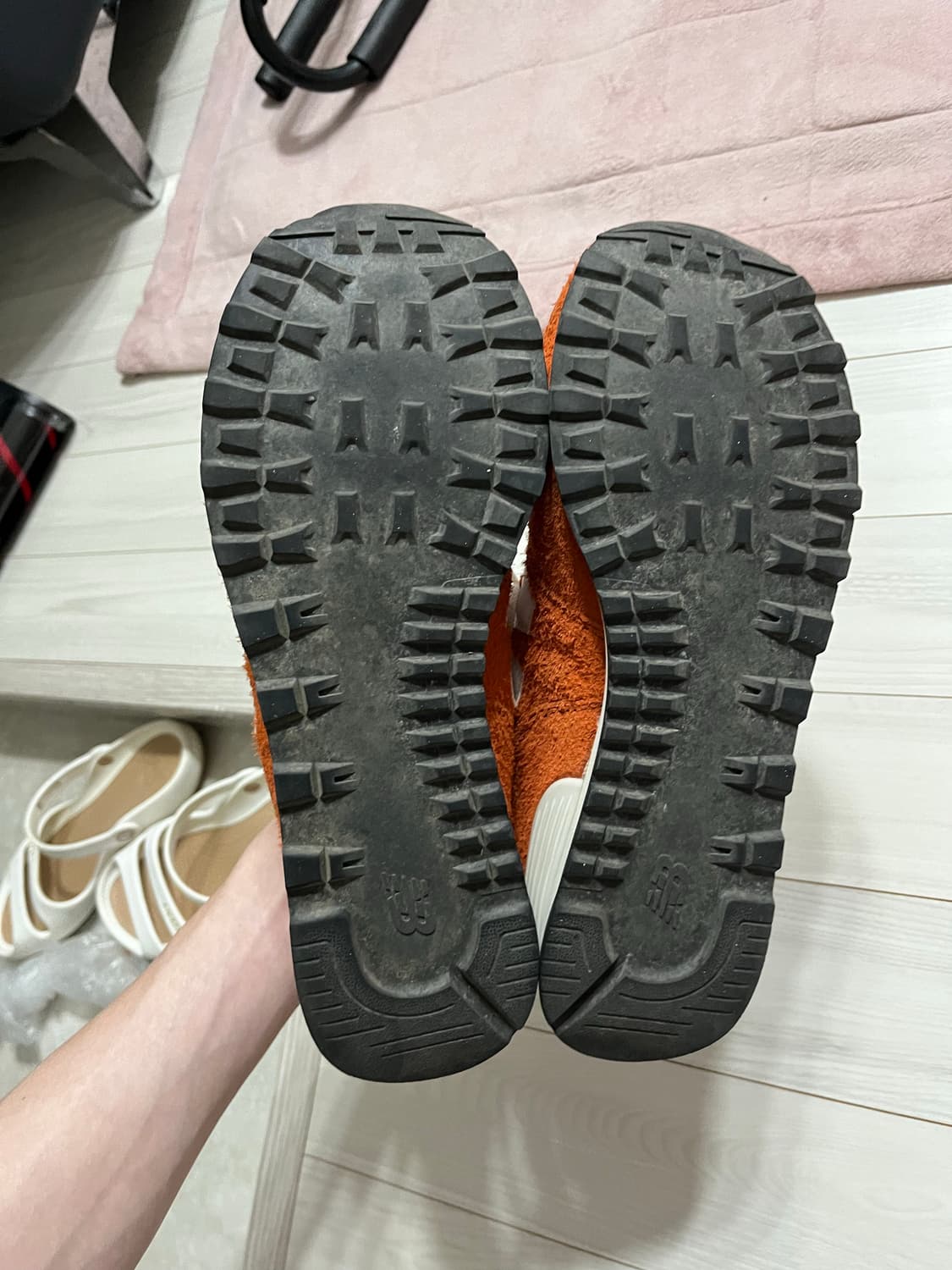 뉴발란스 헤리티지 오렌지 275 상품이미지4