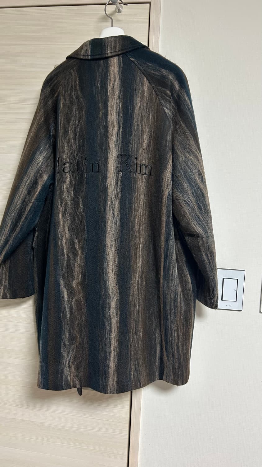 마뗑킴 GRADATION MAC COAT IN BROWN 상품이미지1