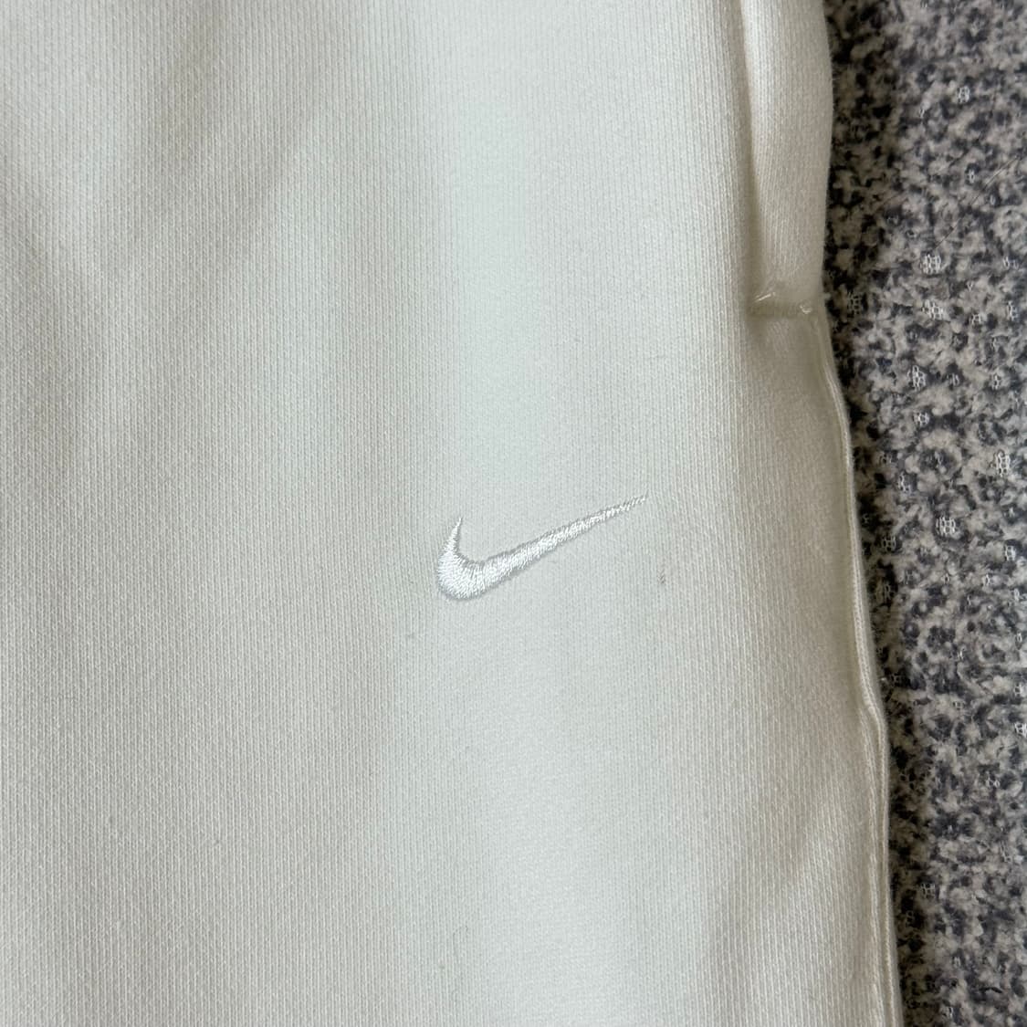 [정가 15만원] 나이키 솔로 스우시 조거 팬츠 L 상품이미지5