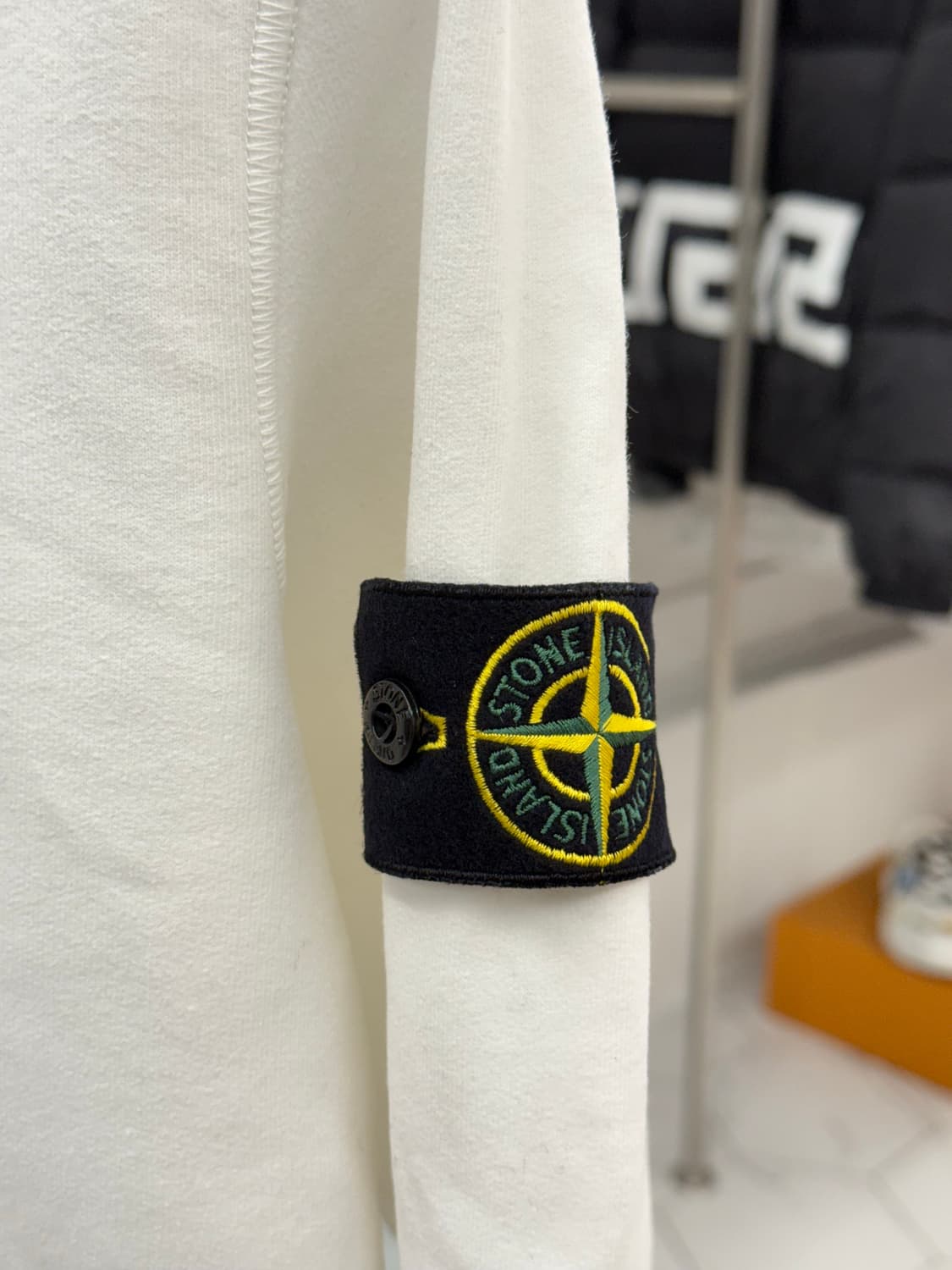 [M] 스톤아일랜드 와펜 후드티 상품이미지3