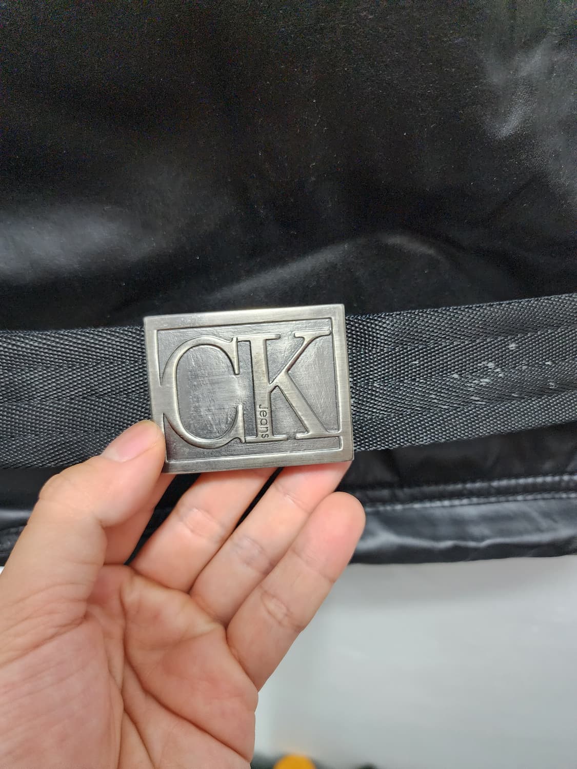 CK 캘빈클라인 90s 스틸로고 크로스백  상품이미지2