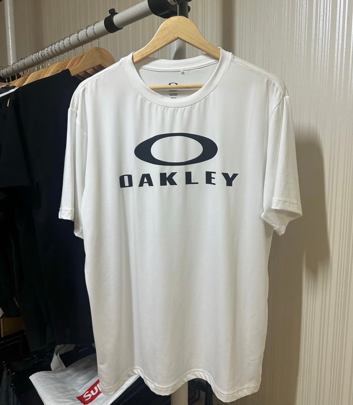 오클리 기본 기능성 화이트 반팔 티셔츠 상품이미지2