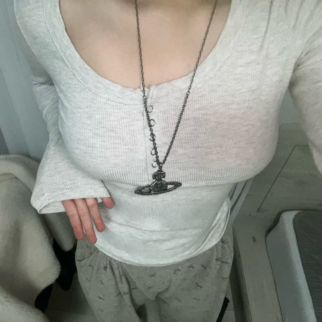 비비안웨스트우드 황동 빅 orb 목걸이 상품이미지9