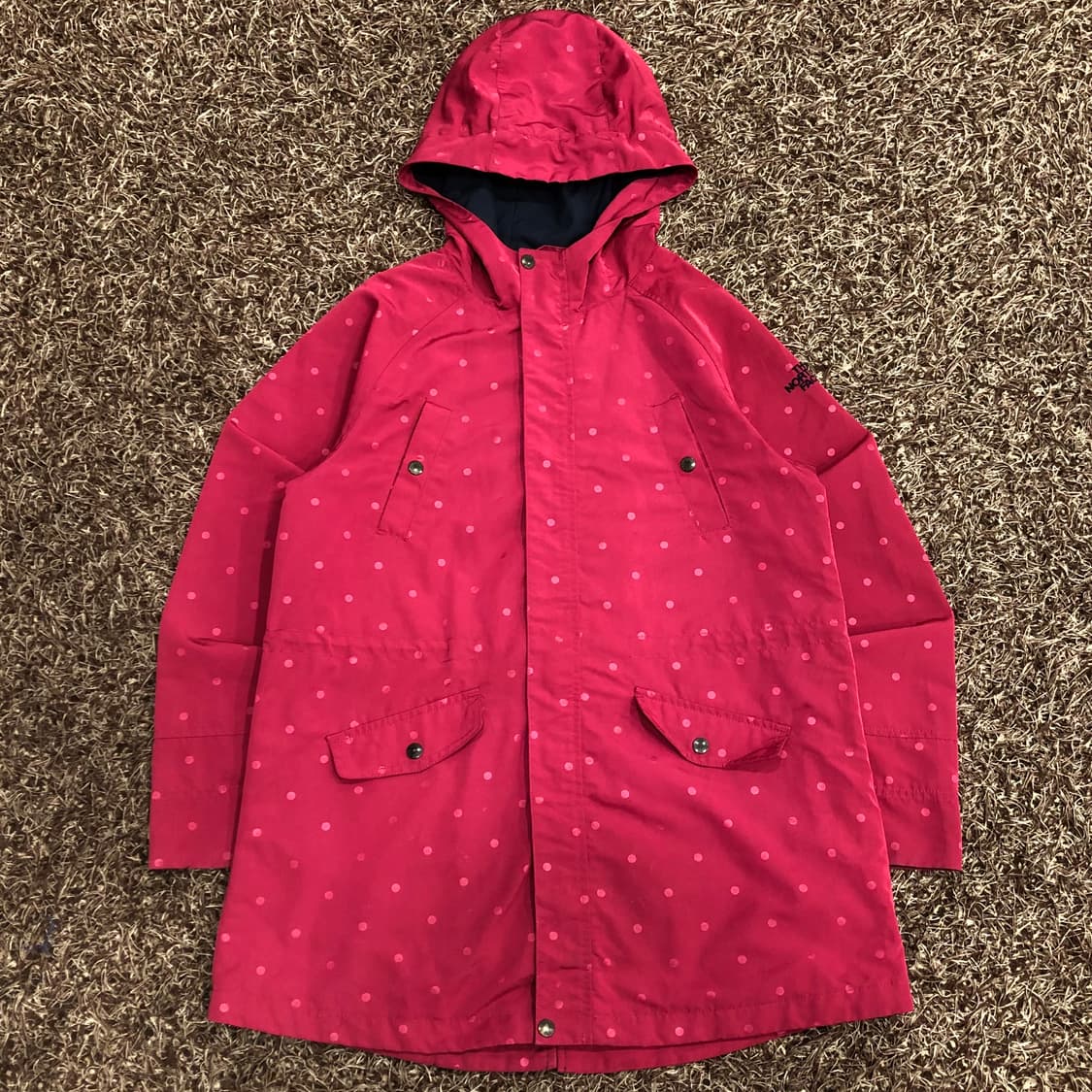 노스페이스 걸즈 도트 폴카닷 바람막이 자켓 상품이미지1