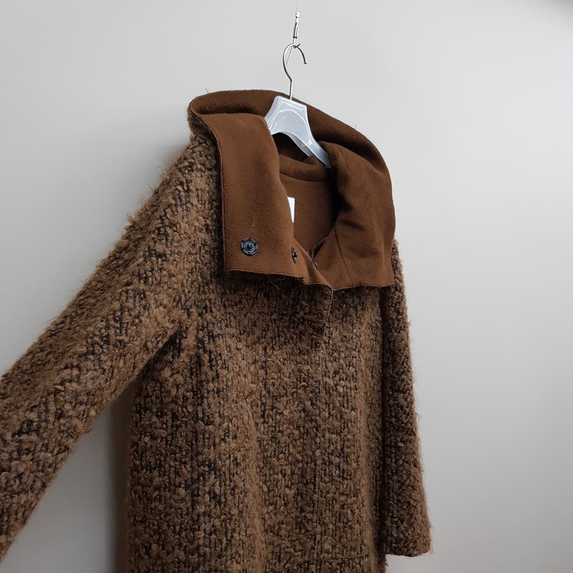 KUHO 구호 부클 텍스처 후드 롱 코트 88-96-165사이즈 상품이미지4