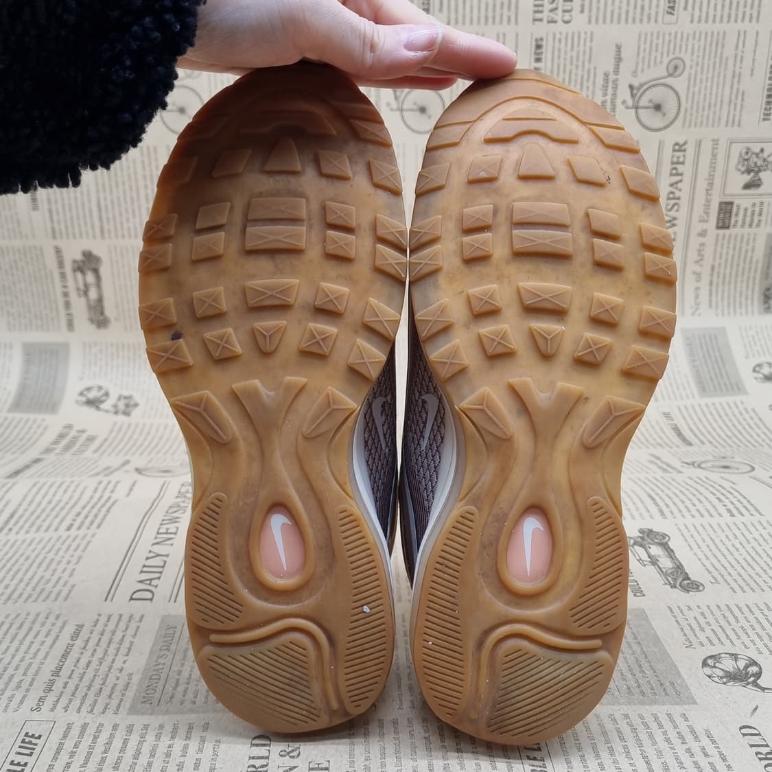 나이키 에어맥스97 로즈골드 운동화230 상품이미지3