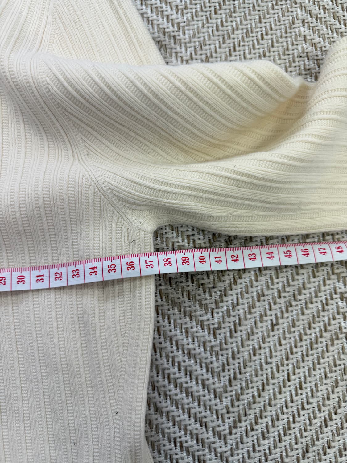 정품) 타임 한섬 20ss 아이보리 골지 니트 롱 원피스 90F 상품이미지9