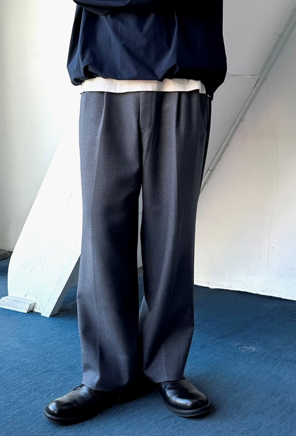 2 pleats straight wool blend slacks 상품이미지7