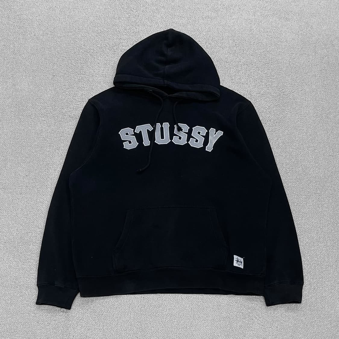 스투시 Stussy 아치 로고 후드티 블랙 상품이미지1