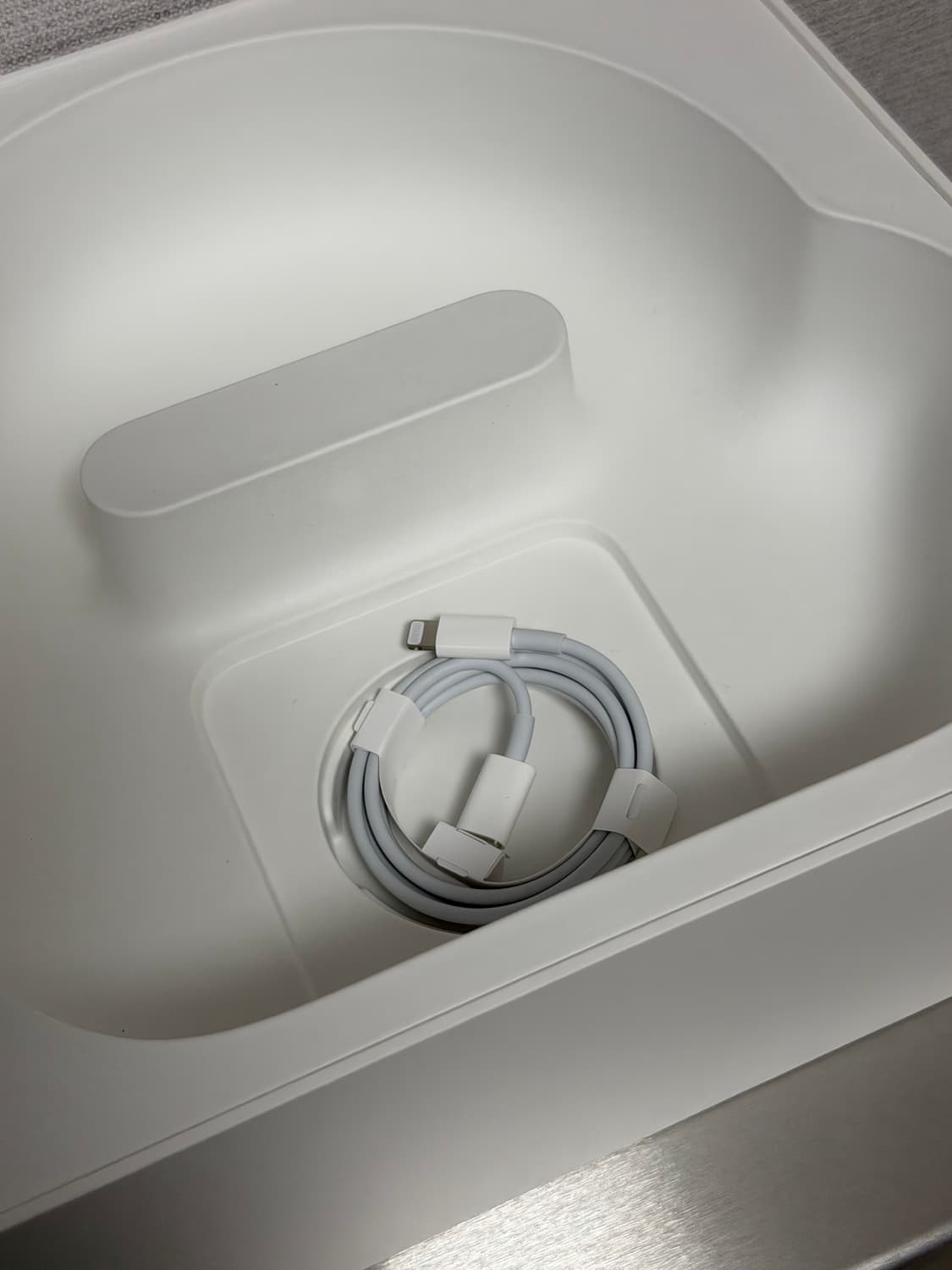 애플 에어팟 맥스 실버 상품이미지2