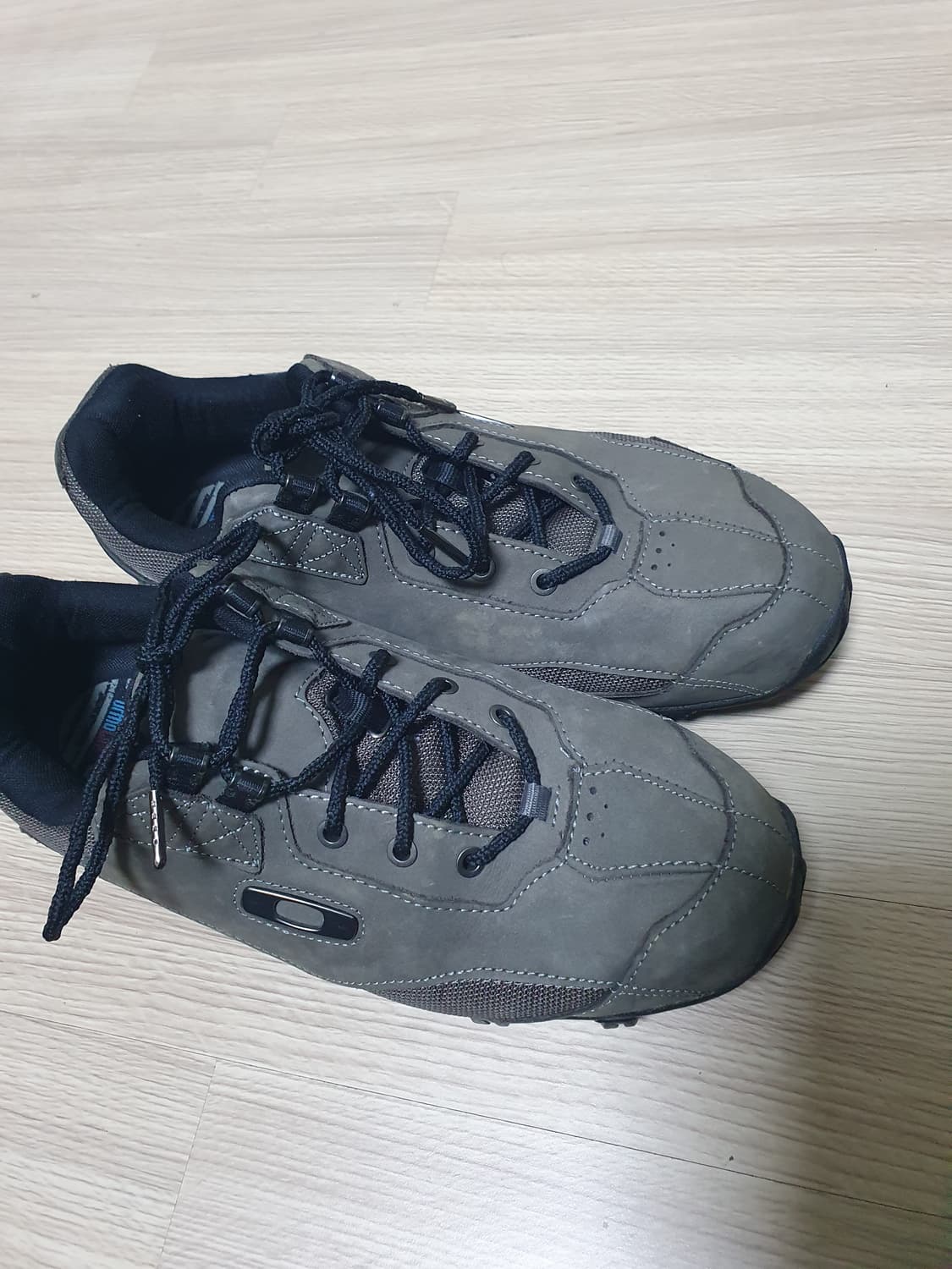 오클리 바탈리온 로우 트레킹화 300 상품이미지8