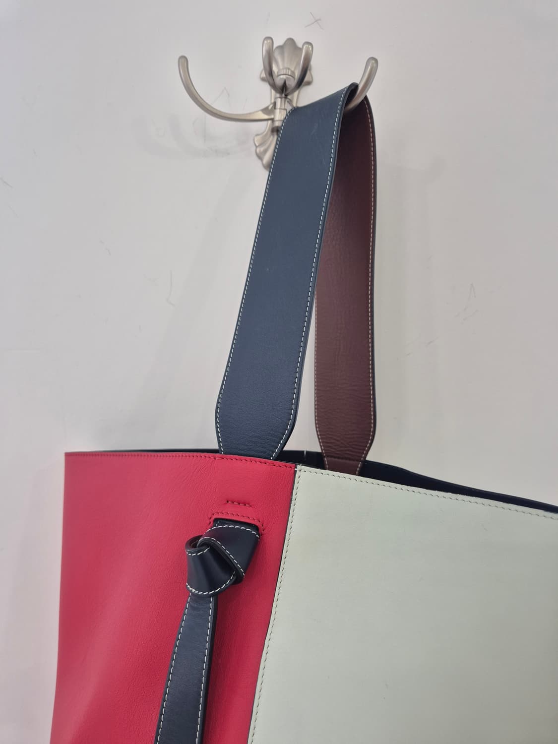 연말까지할인! 셀린느 트위스트 카바스 스몰 사이즈 상품이미지3