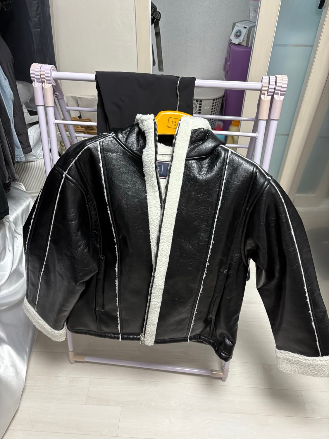 로맨틱크라운 바이크 무톤 자켓 블랙M 새상품  상품이미지1