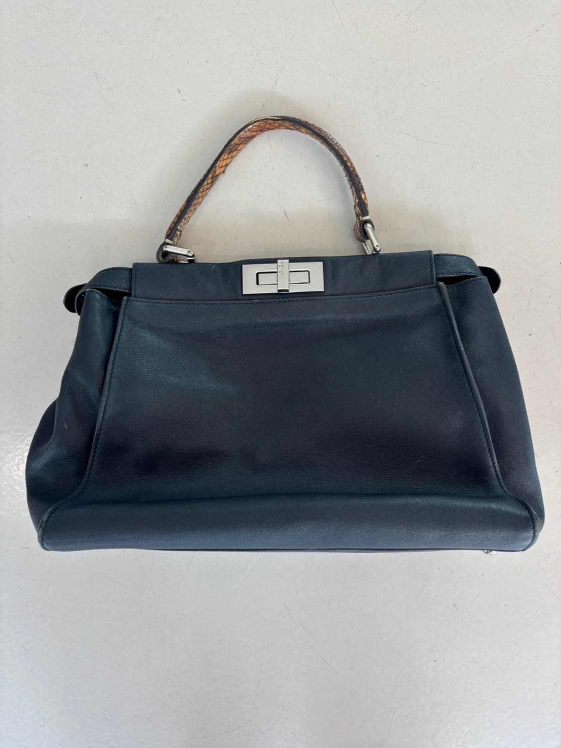 Vintage Fendi Leather Bag 상품이미지5