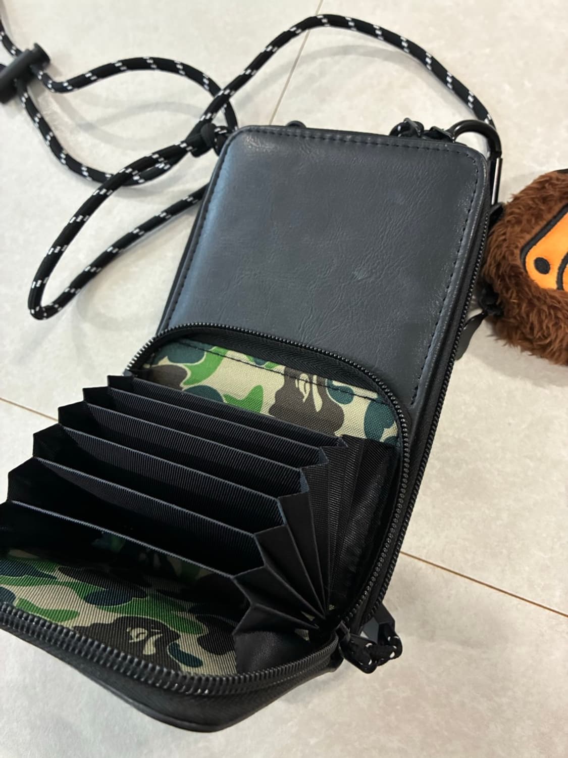 베이프 미니크로스 상품이미지5