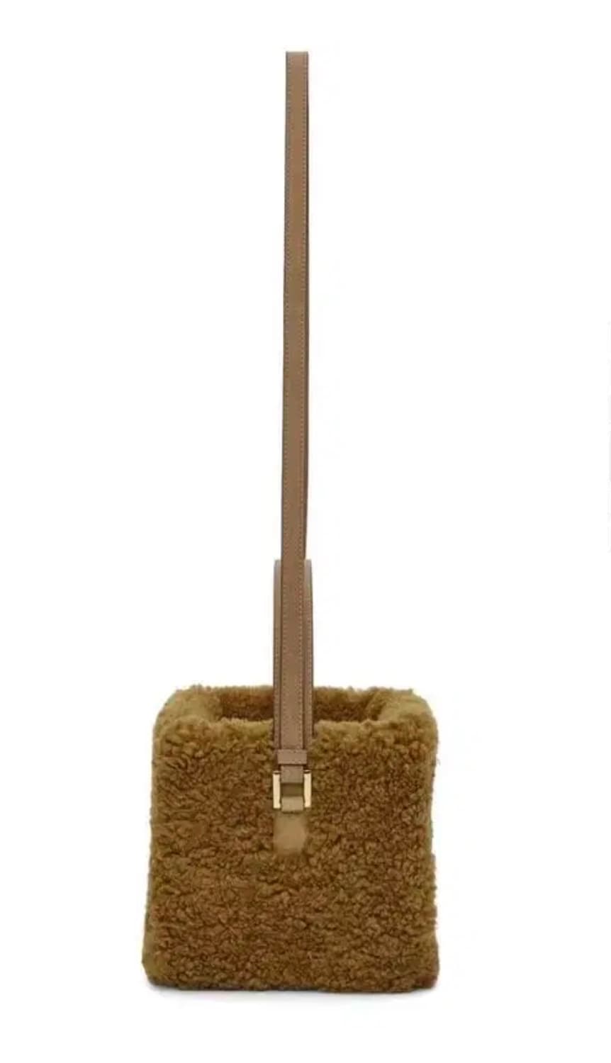 자크뮈스 탠 라 몽타뉴 숄더백 크로스백 페이크퍼백 새상품 상품이미지2