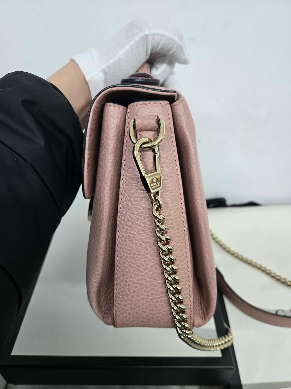 [보증서 정품] 구찌 인터로킹 체인 숄더백 상품이미지3