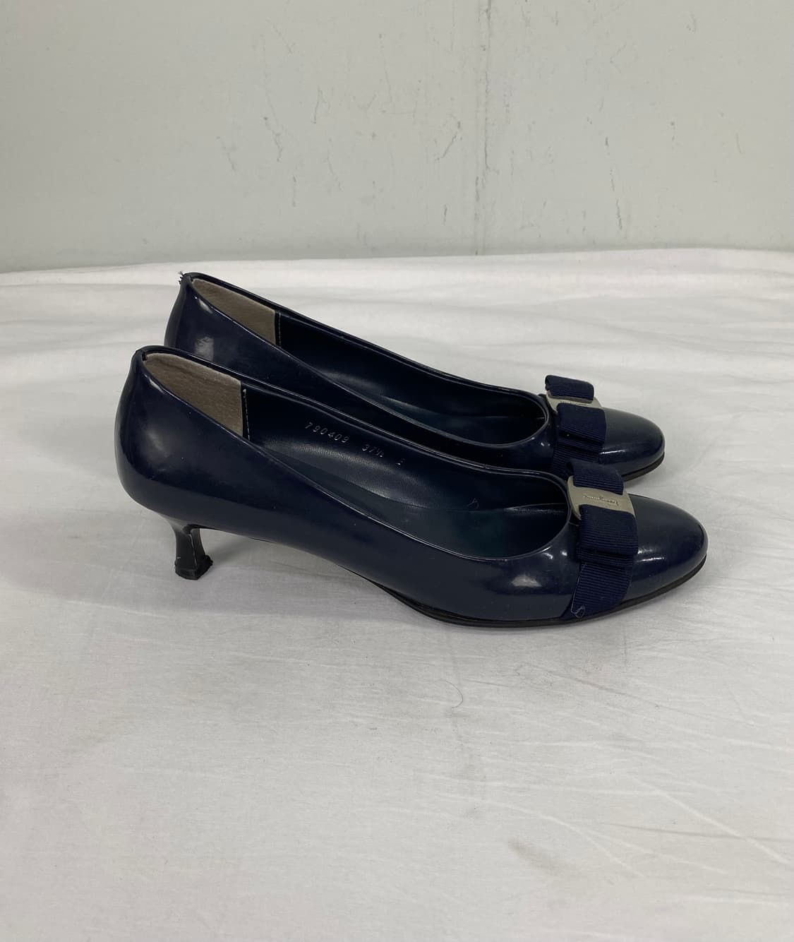 페라가모 바라 펌프스 힐 37 1/2 상품이미지3