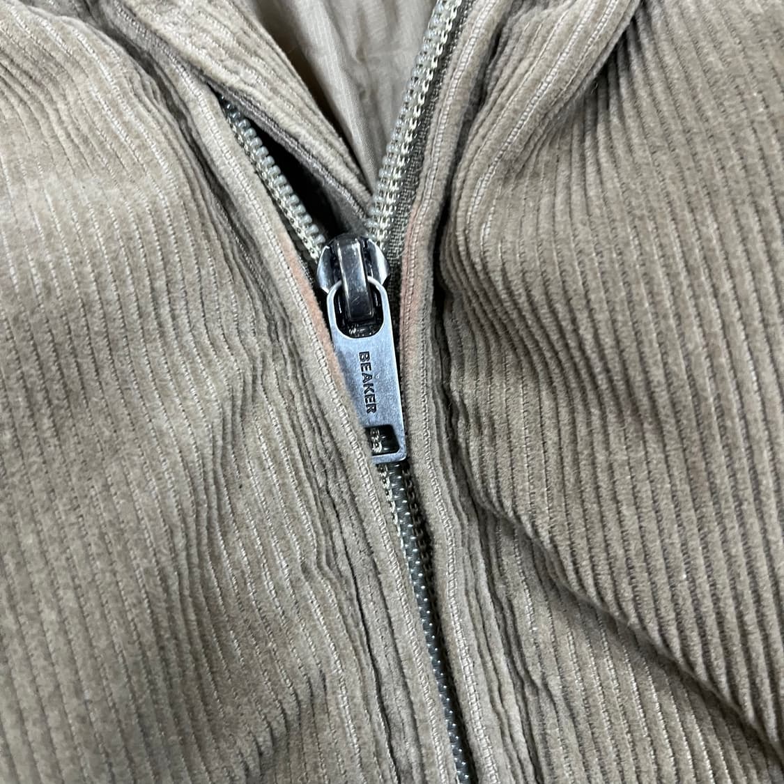 [BEAKER] 비이커 코듀로이 다운 패딩 상품이미지3