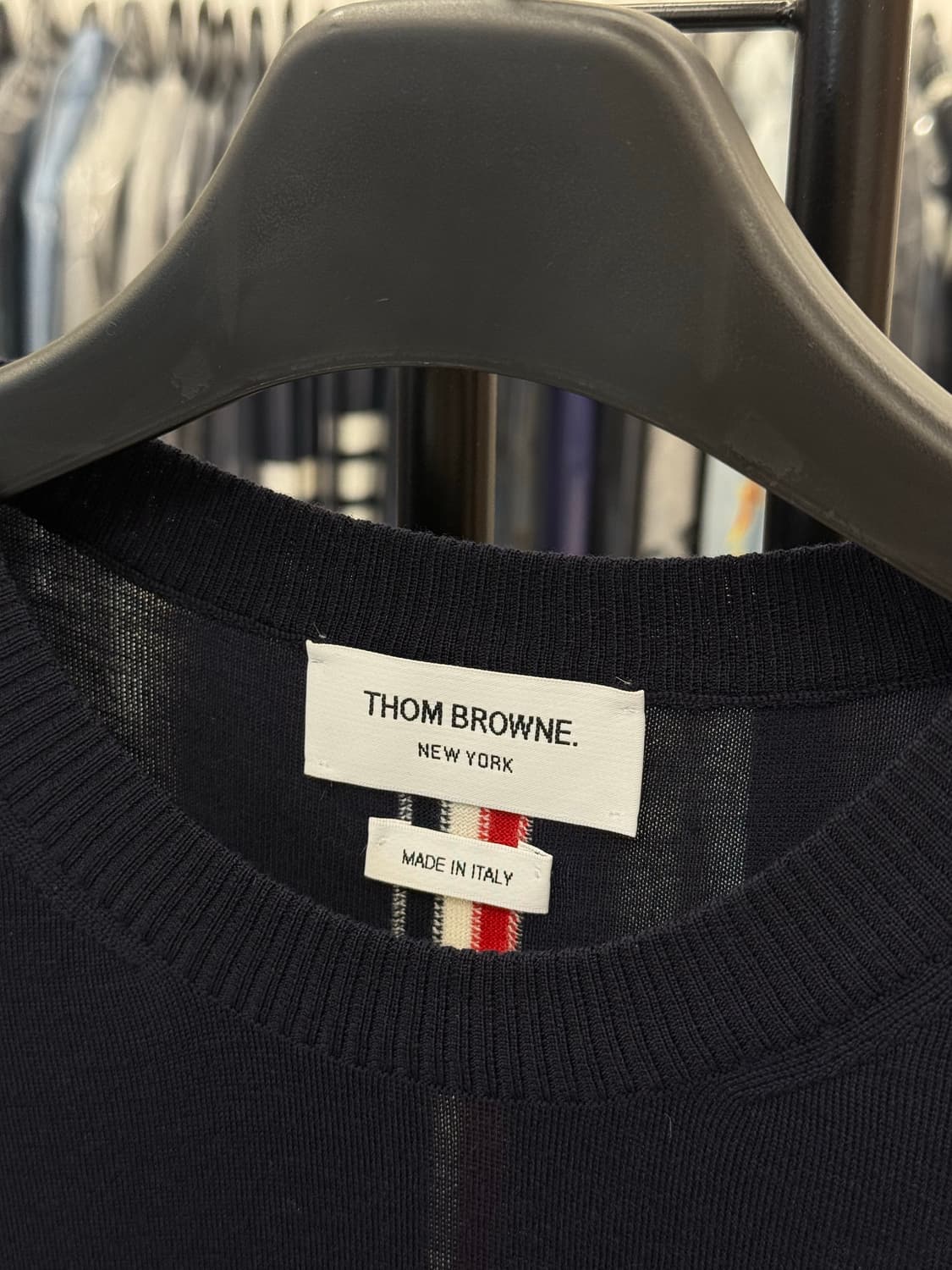 [3] 톰브라운 백삼선 메리노 울 니트 상품이미지5