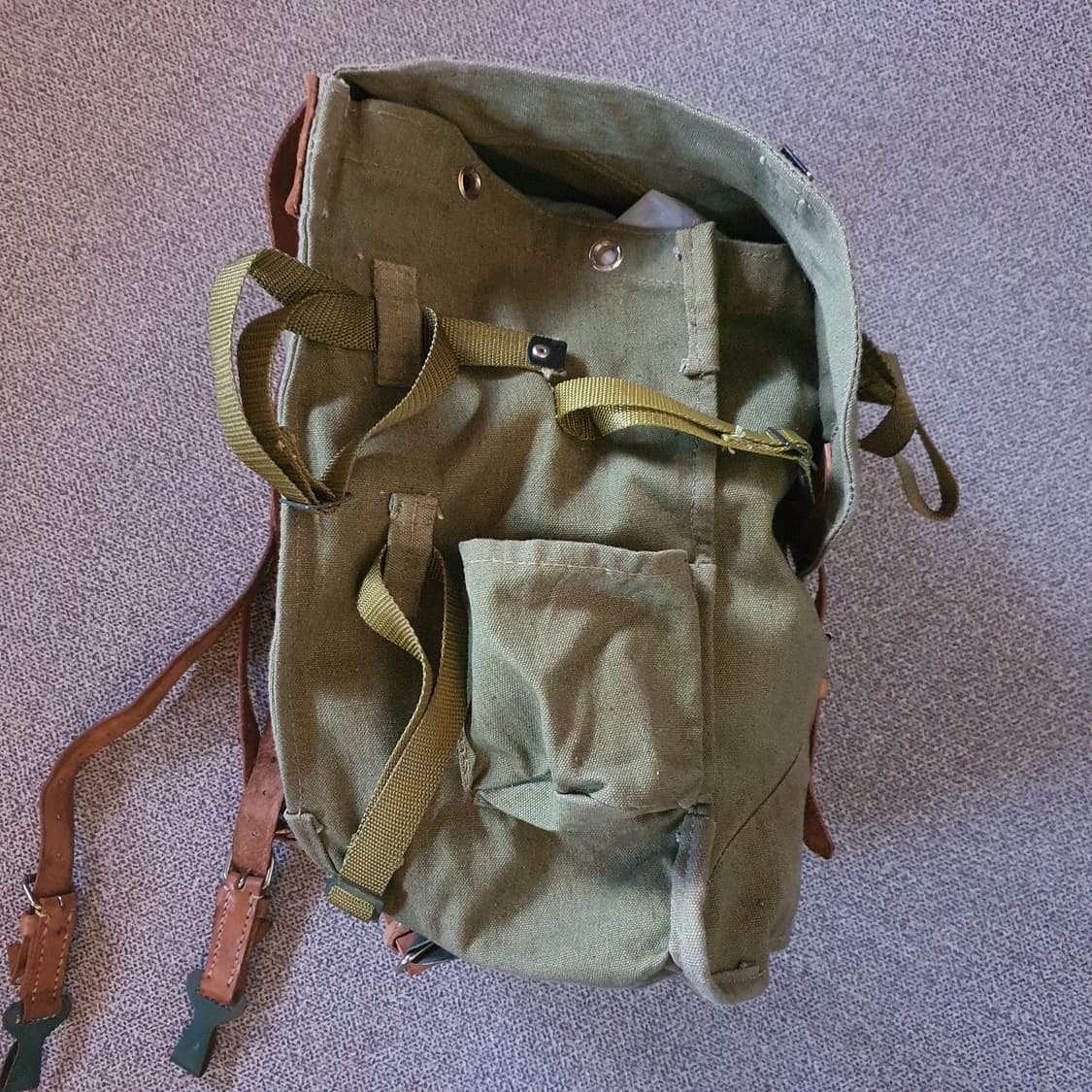 70s 루마니아군용 배낭 상품이미지3