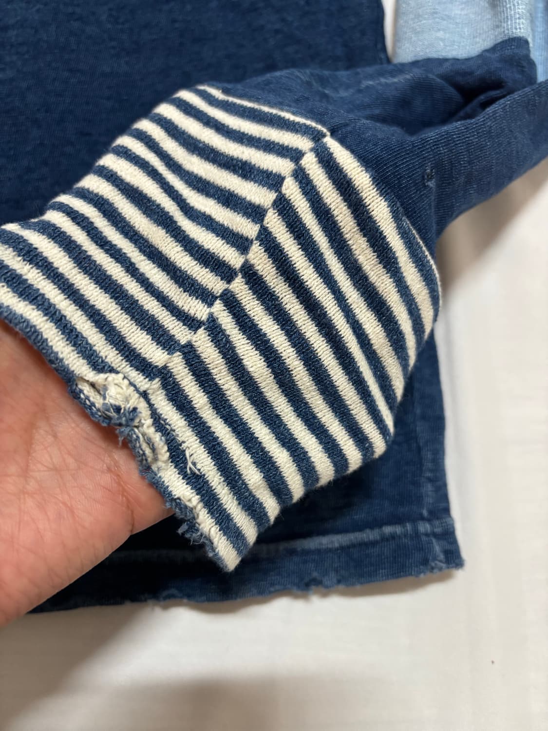 캐피탈 긴팔 티 상품이미지9