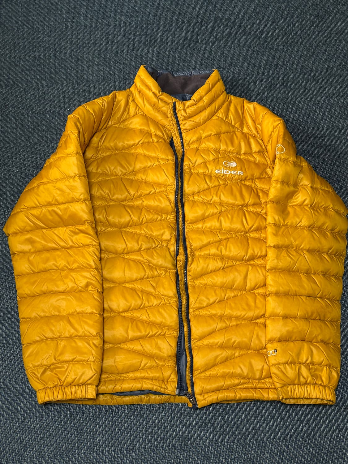 아이더 경량패딩 XL 상품이미지1