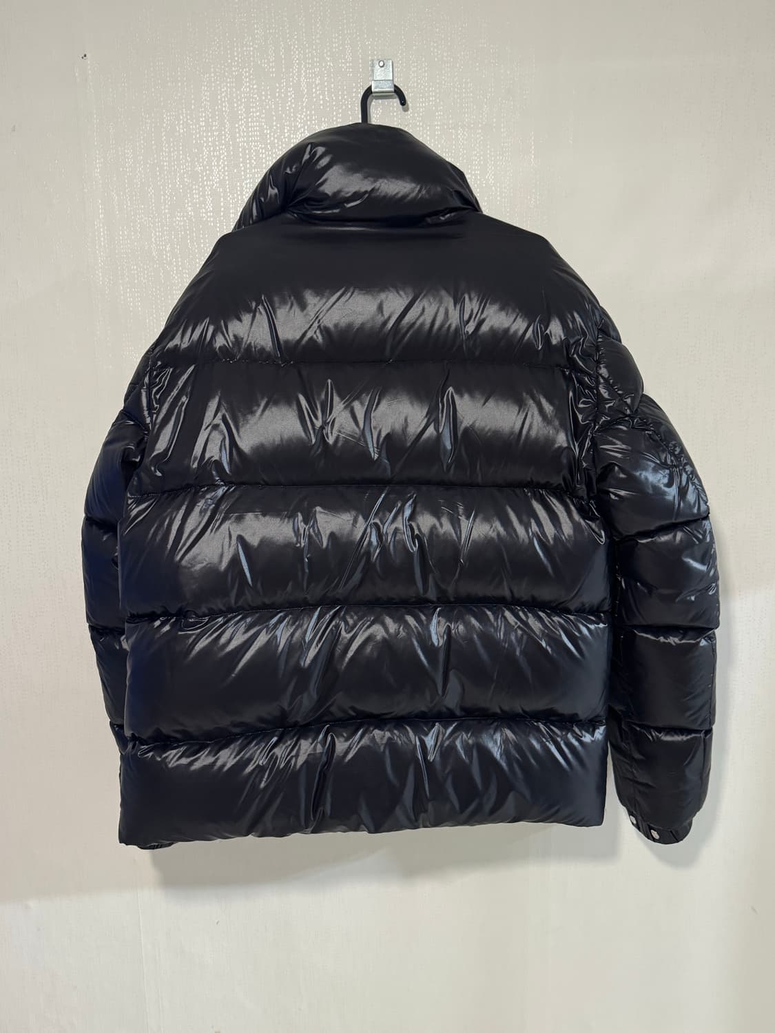 몽클레어 지니어스 유광 블랙 3사이즈 L 상품이미지2